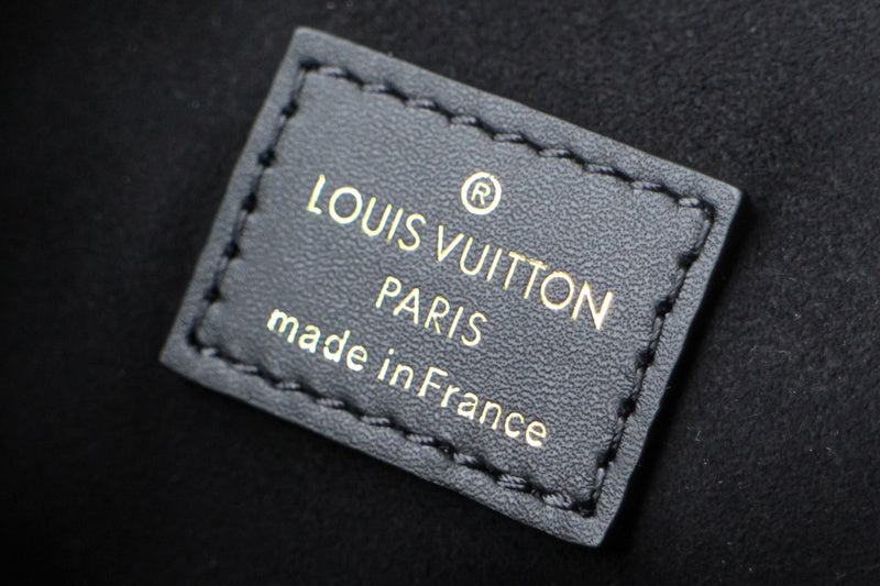 Louis Vuitton Luxury Bags 2816