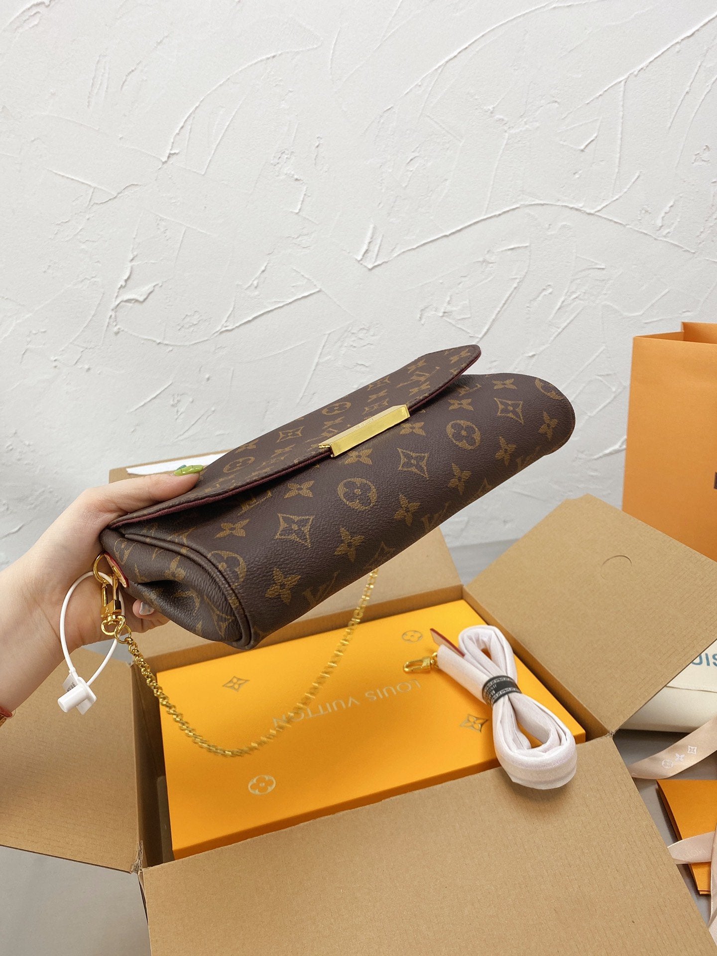 Designer Handbags louis vuitton 064