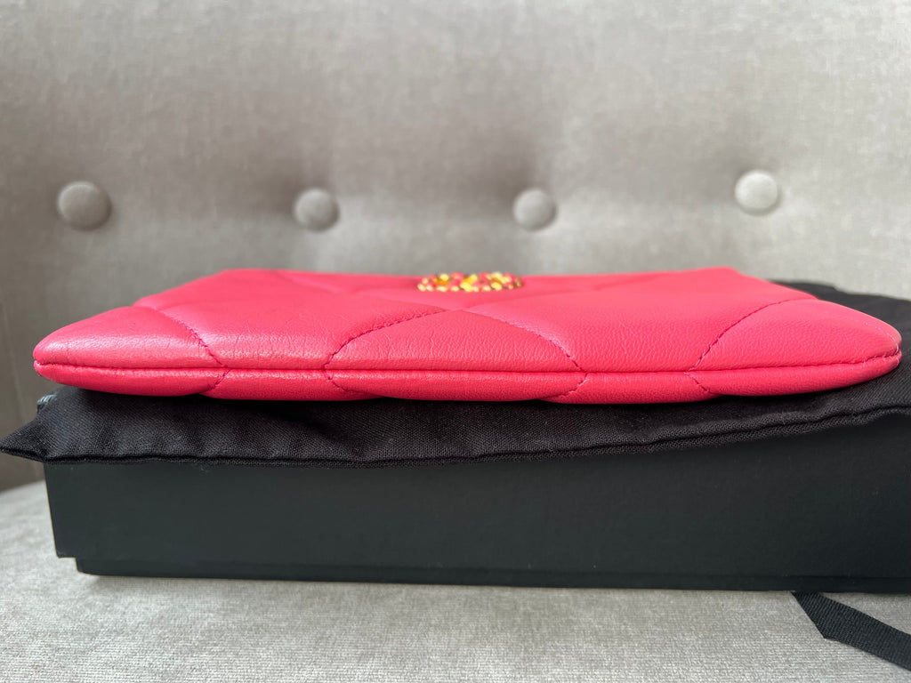 Chanel 19 Pink Small Ocase