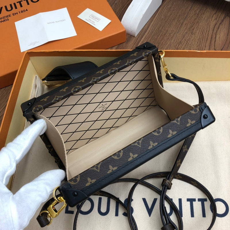 Louis Vuitton Luxury Bags 1945