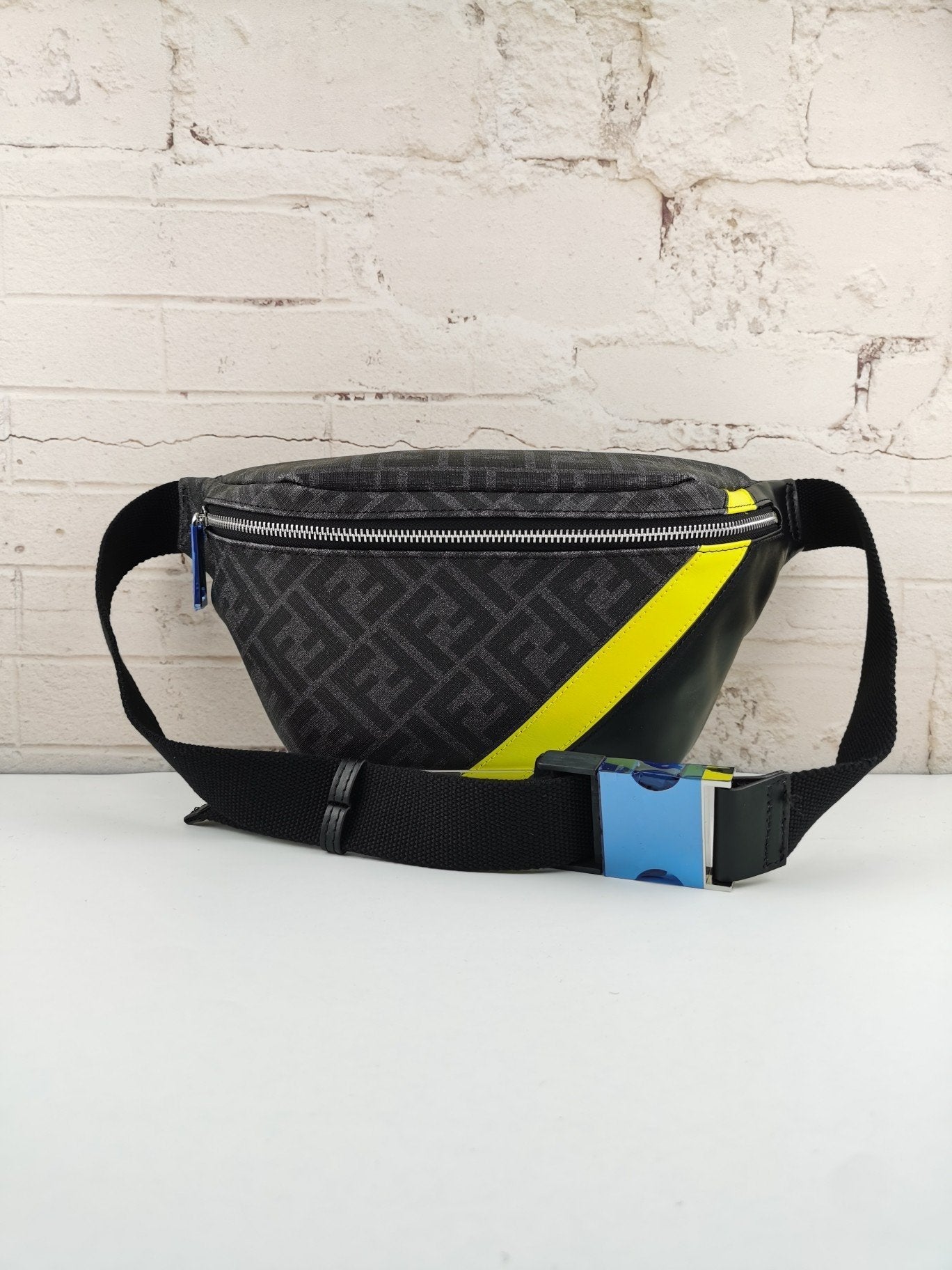 Designer Handbags Fendi 172