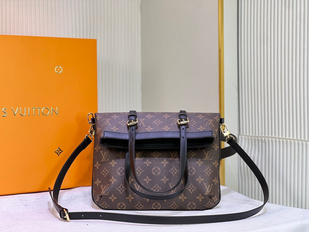 Luxury Bags Louis Vuitton  765