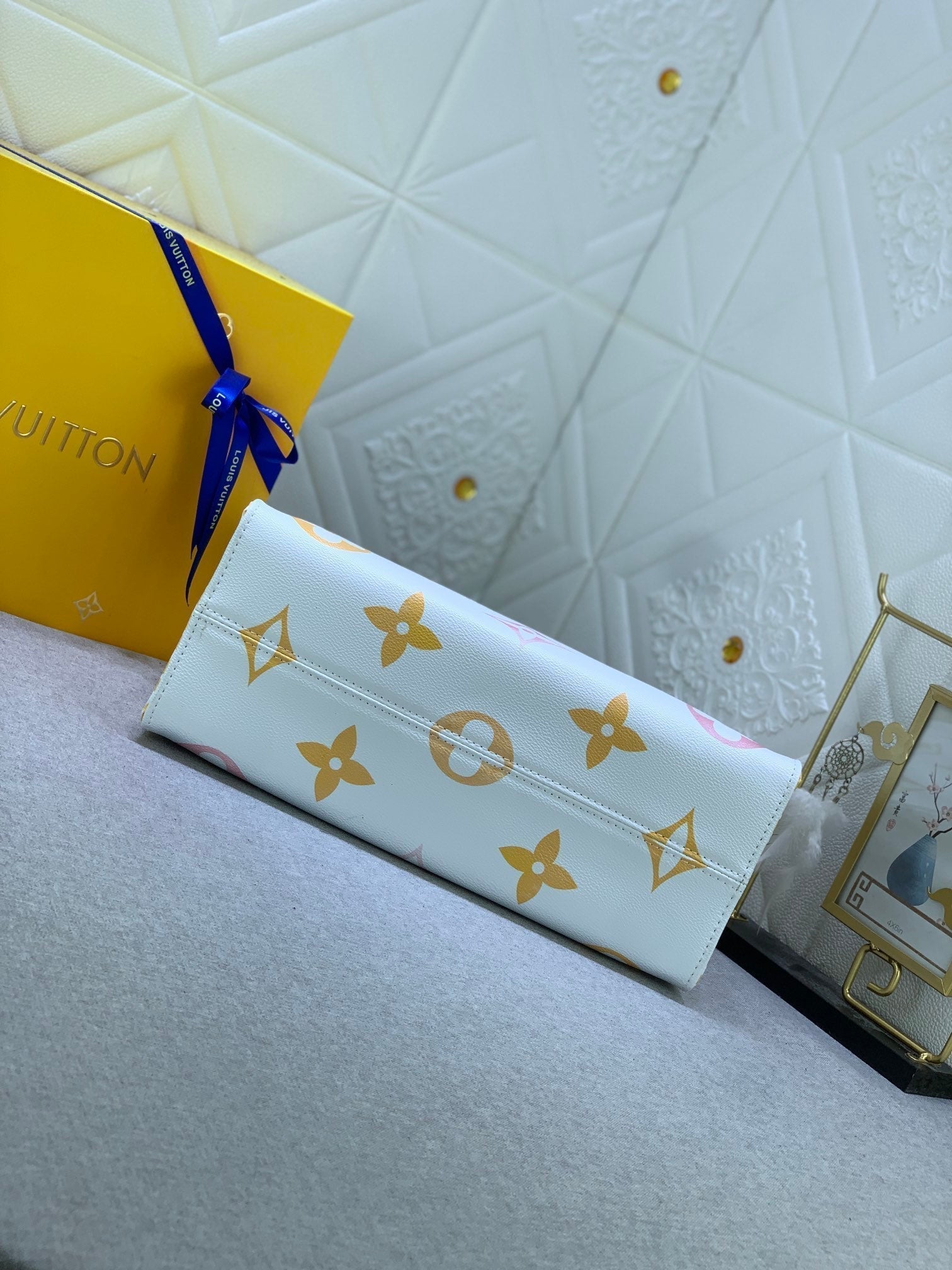 Luxury Bags Louis Vuitton  815