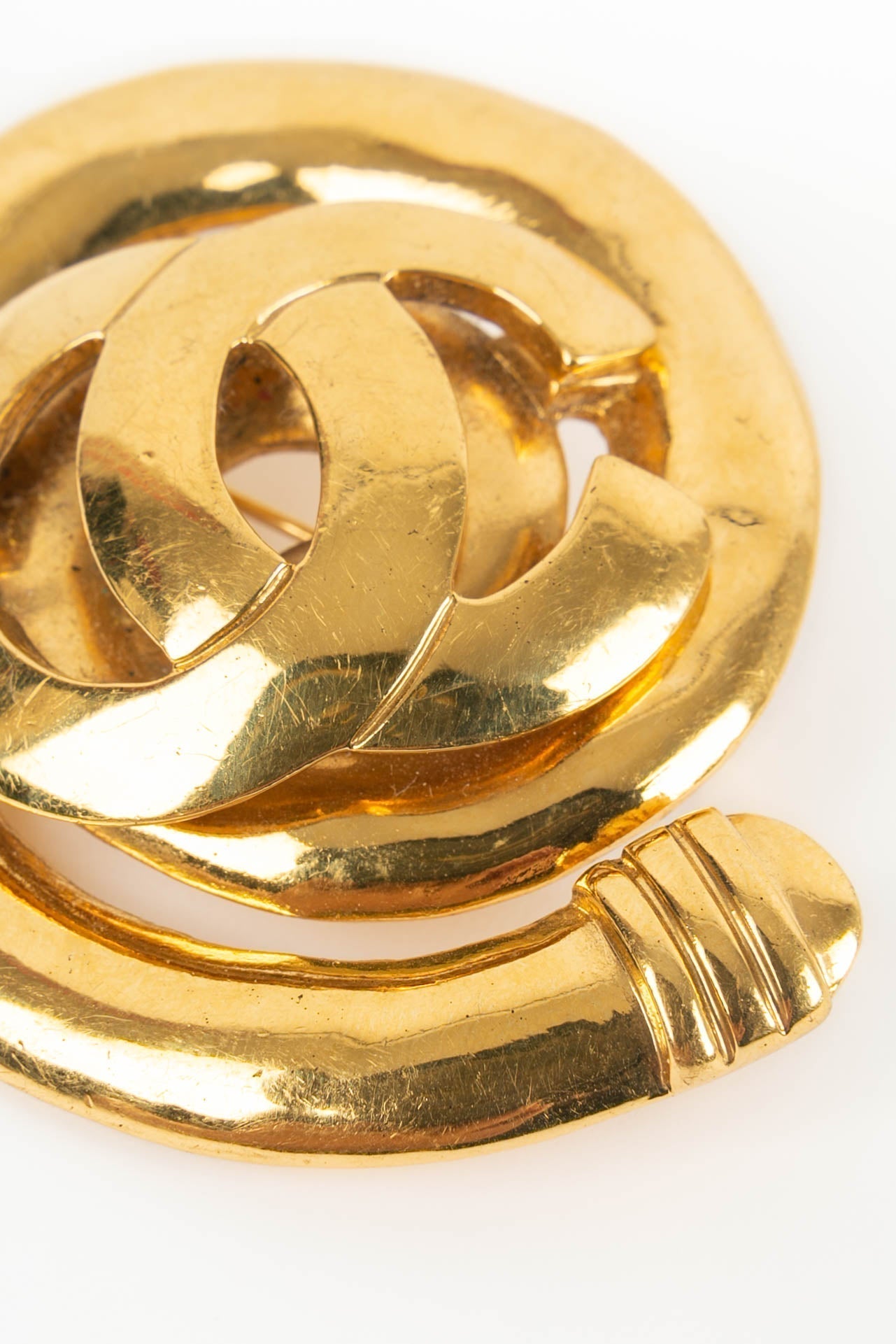Broche cc Chanel