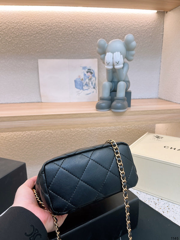aura-bags - Chanel Bags - 7039