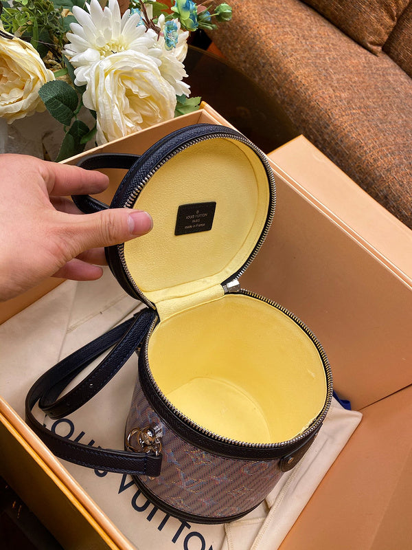 Louis Vuitton Luxury Bags 2595