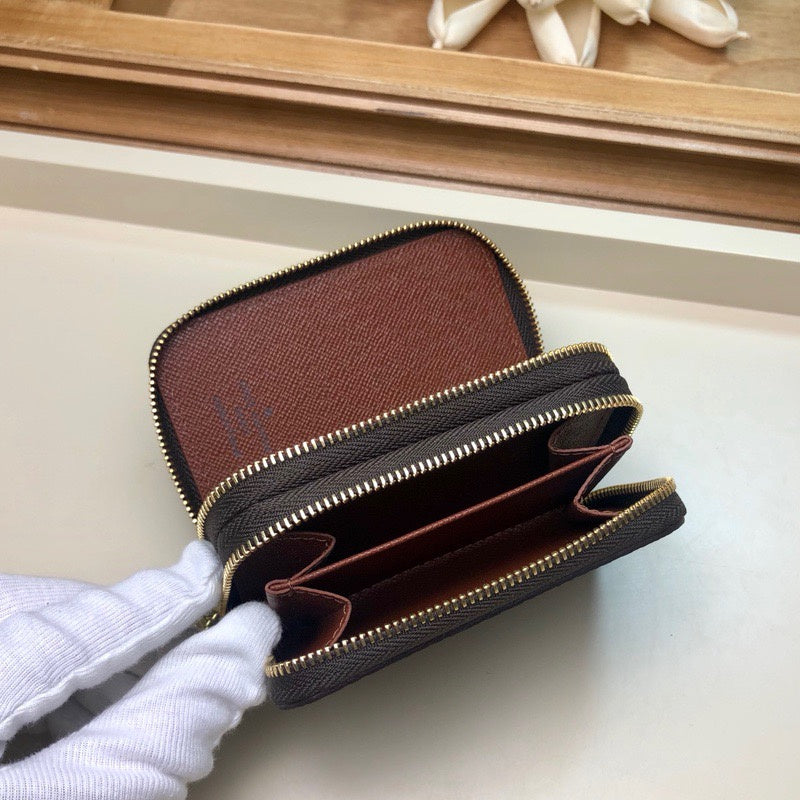 Louis Vuitton Luxury Bags 2438