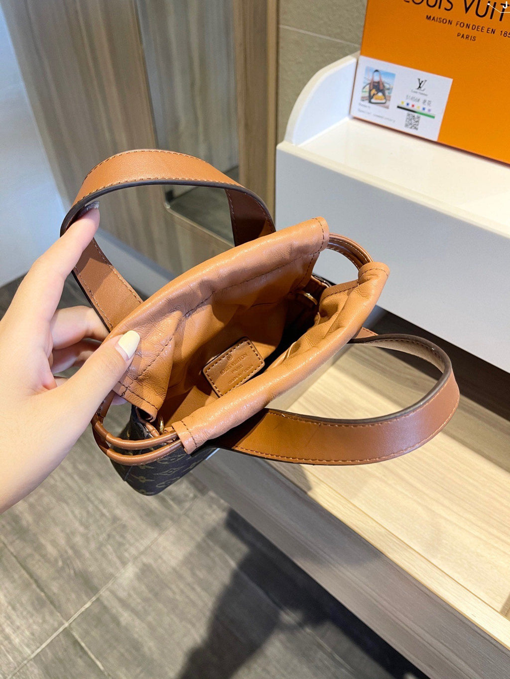 Designer Handbags louis vuitton 500