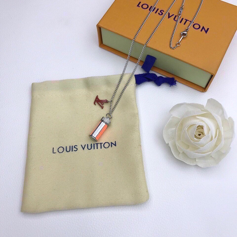 BG - Holiday Necklace louis vuitton004