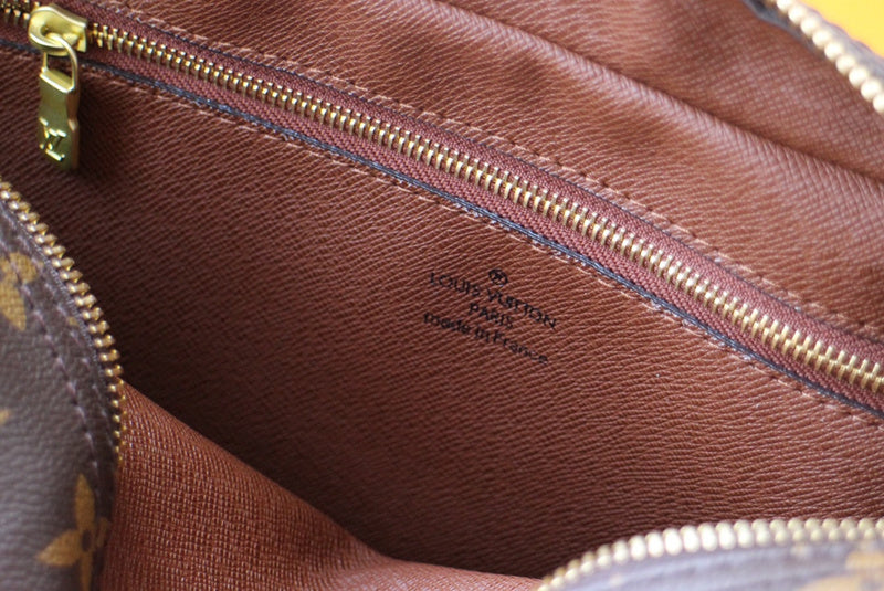 Louis Vuitton Luxury Bags 2667