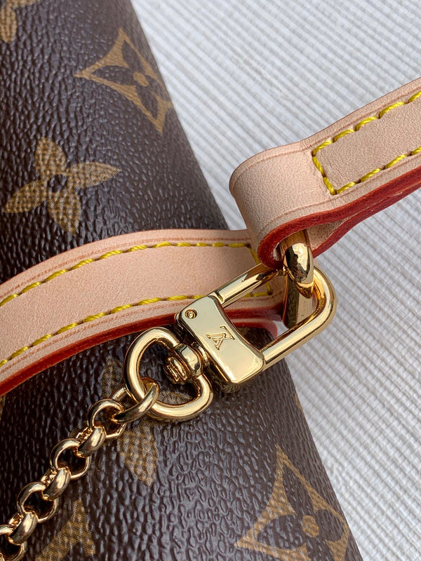 Louis Vuitton Luxury Bags 2618