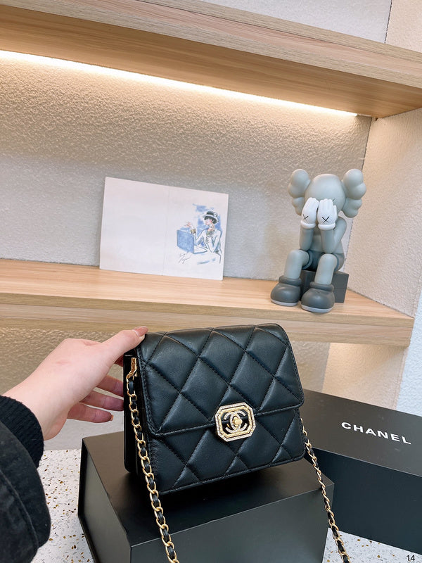 aura-bags - Chanel Bags - 7142