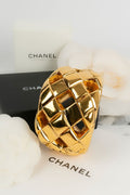 Manchette en m��tal dor�� Chanel
