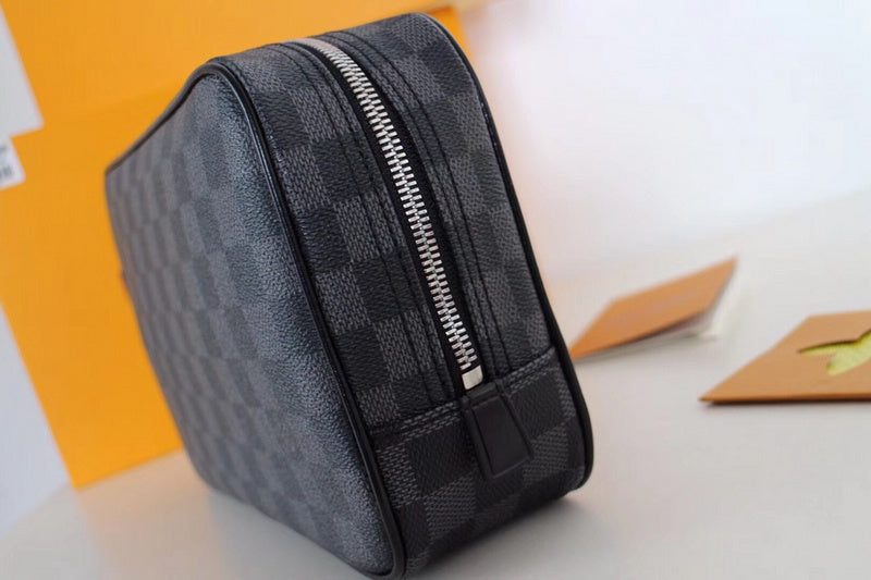 Louis Vuitton Luxury Bags 1800