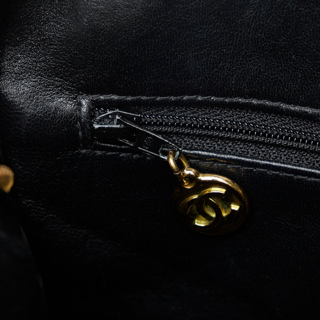 CHANEL CC Matelasse Tassel Camera Bag