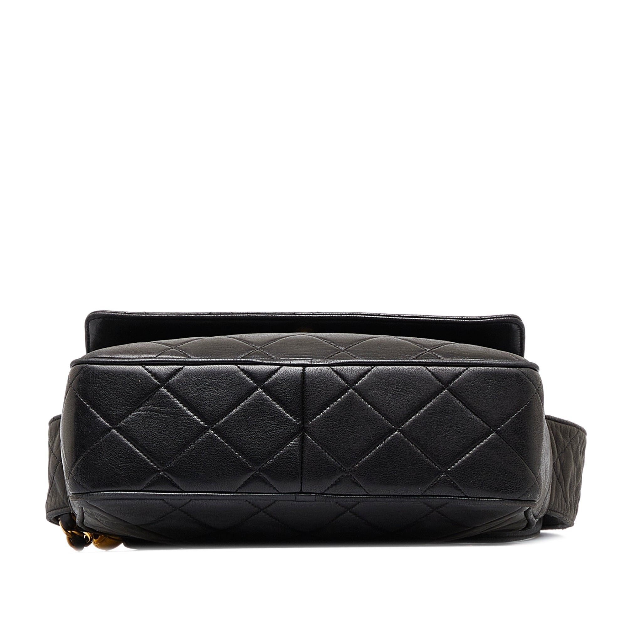CHANEL CC Matelasse Tassel Camera Bag