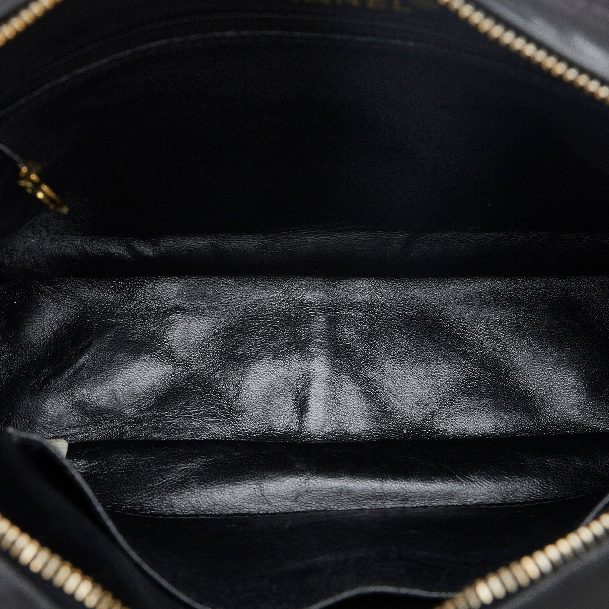 CHANEL CC Matelasse Tassel Camera Bag