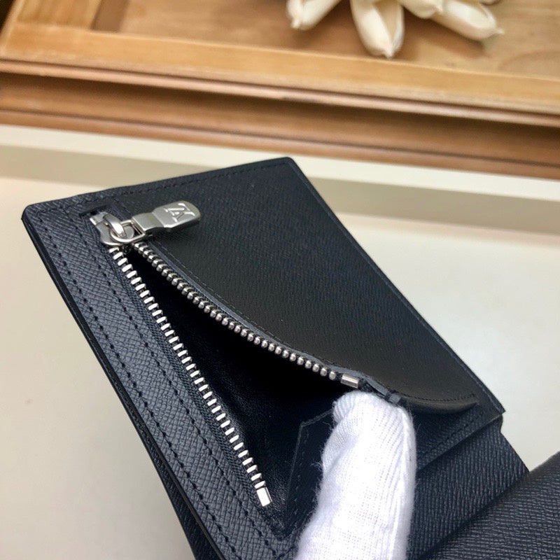 Louis Vuitton Luxury Bags 2421