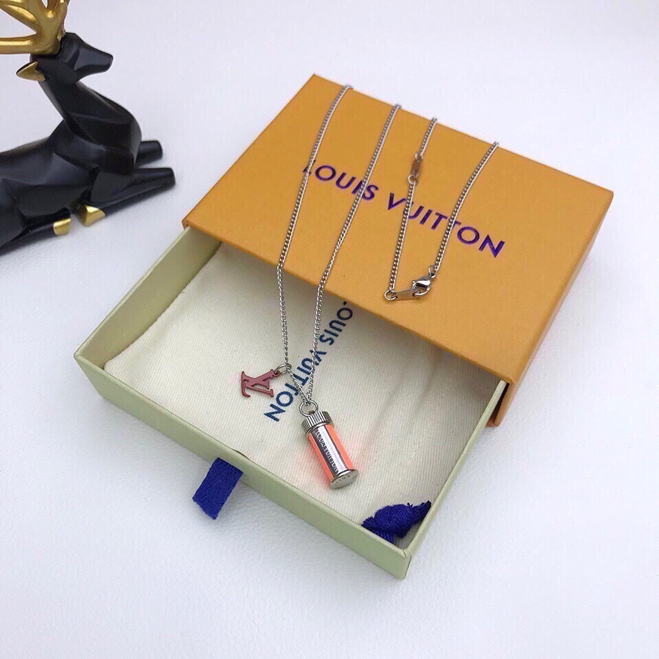 BG - Holiday Necklace louis vuitton004
