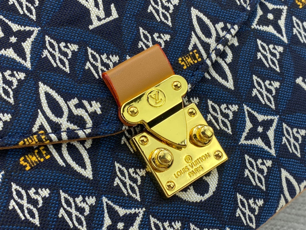 Luxury Bags Louis Vuitton  802