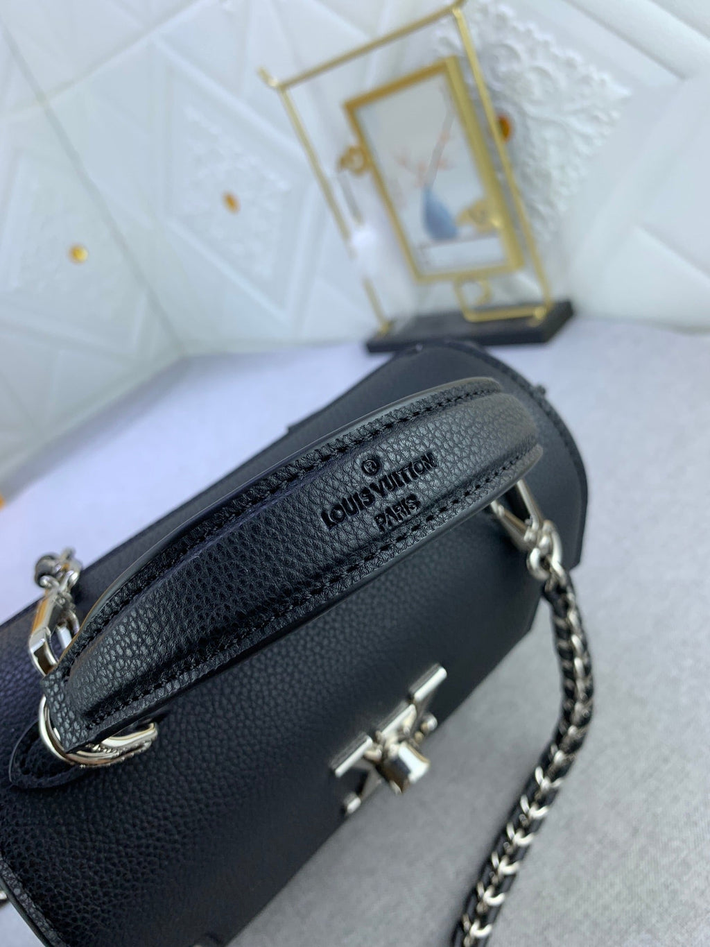 Luxury Bags Louis Vuitton  744