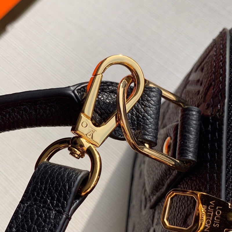 Louis Vuitton Luxury Bags 1764