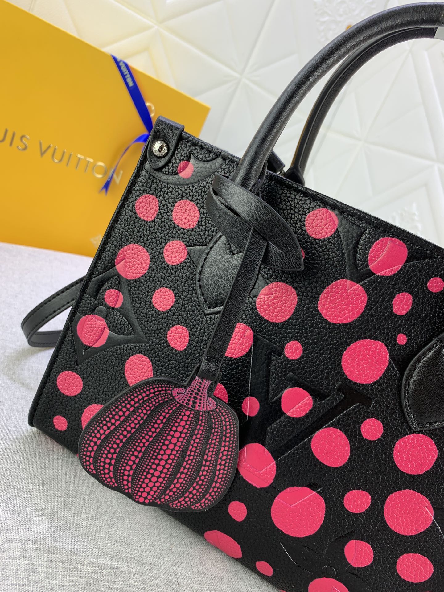 New Bag Louis Vuitton  637