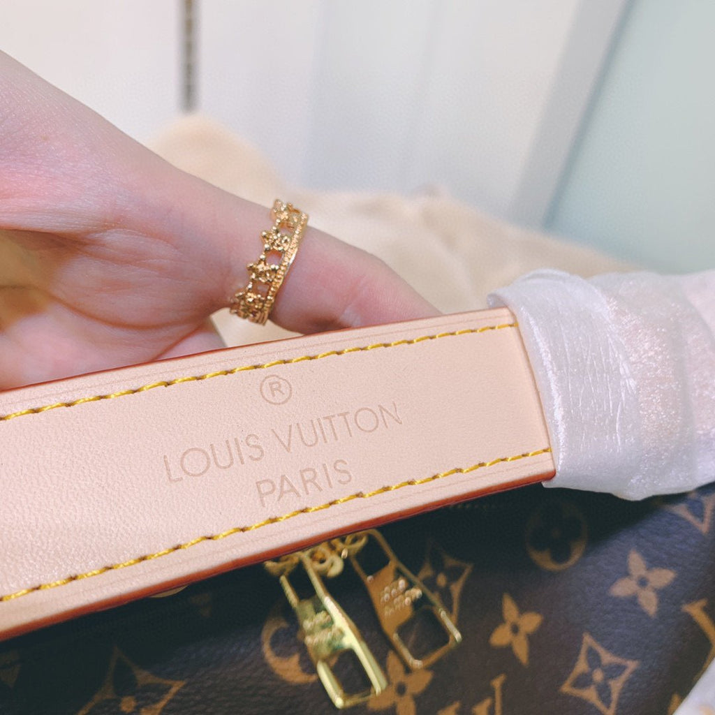 Designer Handbags louis vuitton 059
