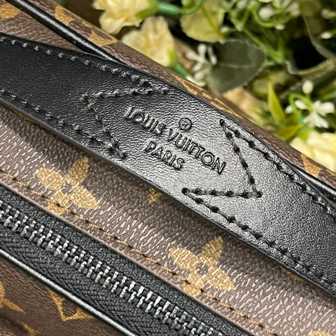 Luxury Bags Louis Vuitton  854