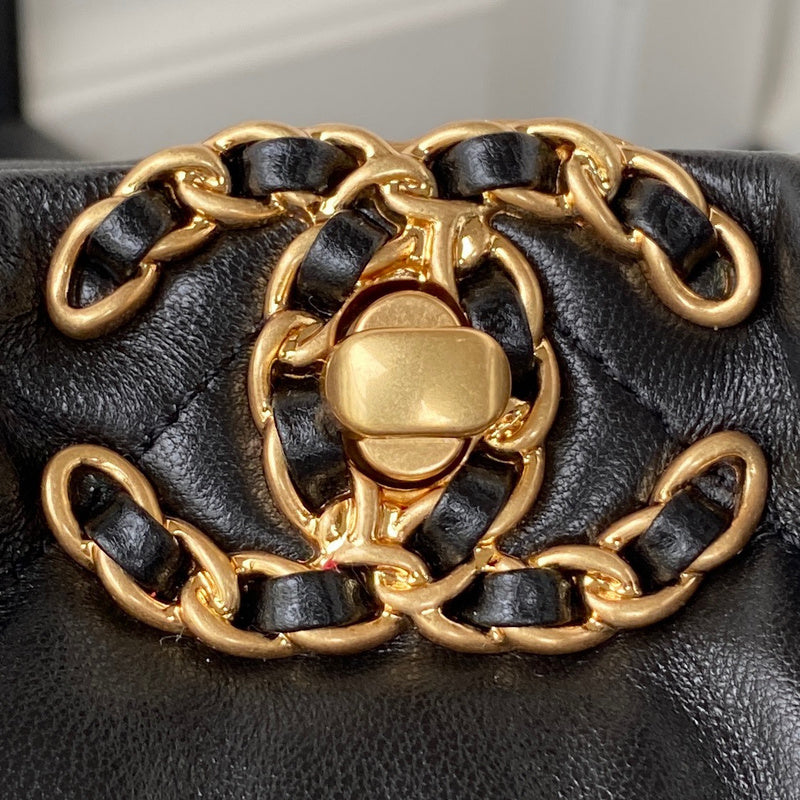 aura-bags - Chanel Bags - 7579