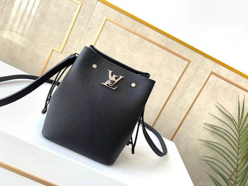 Louis Vuitton Luxury Bags 2584