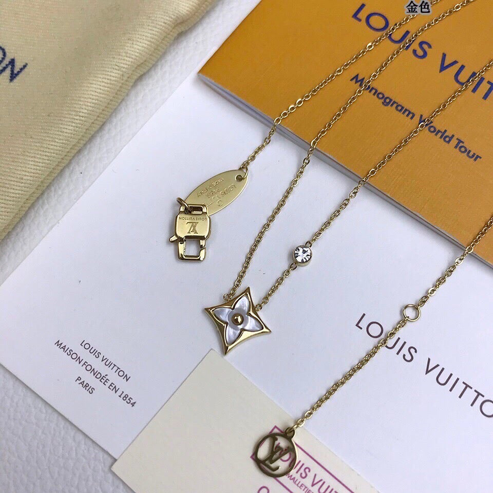 BG - Holiday Necklace louis vuitton005
