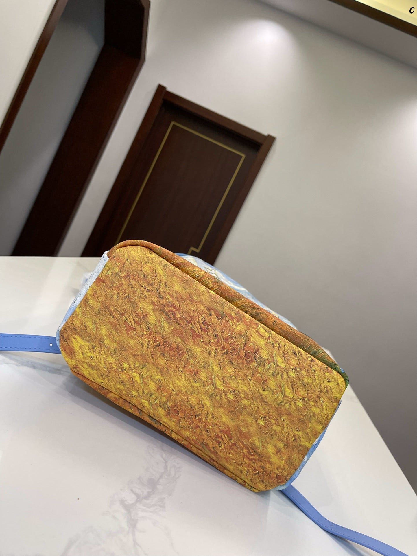 Luxury Bags Louis Vuitton  826
