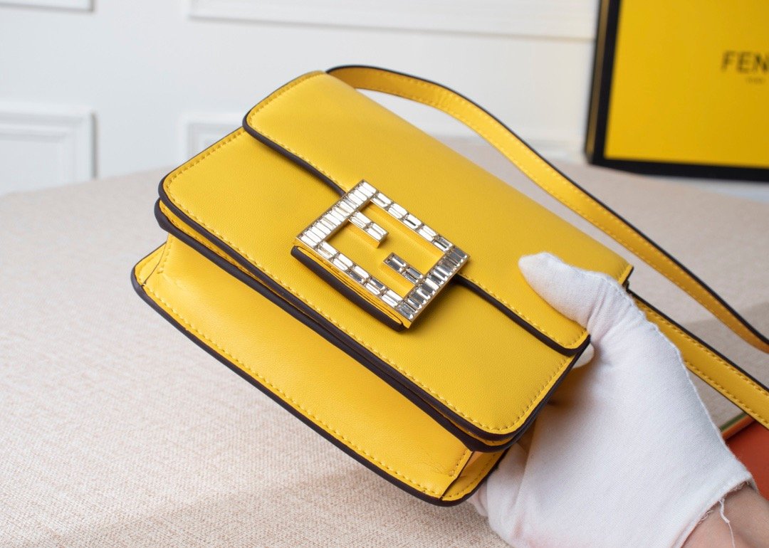 Designer Handbags Fendi 076