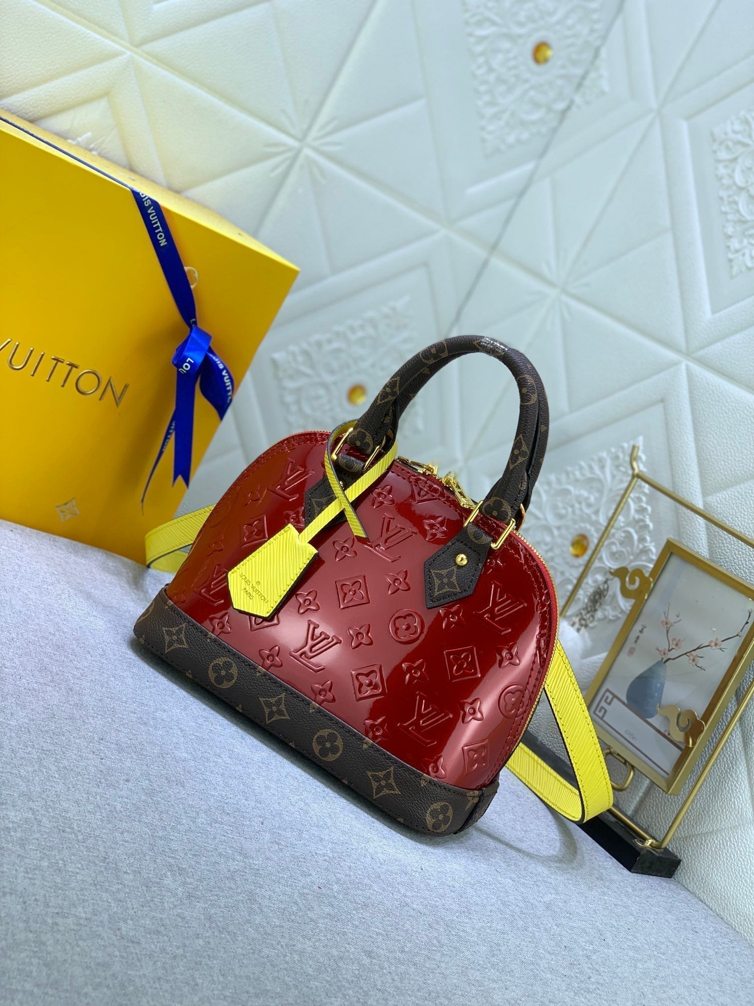 Luxury Bags Louis Vuitton  836