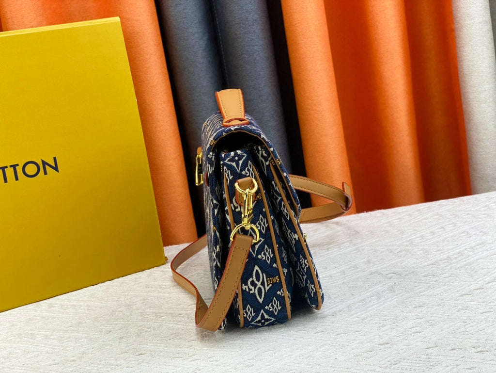 Luxury Bags Louis Vuitton  802