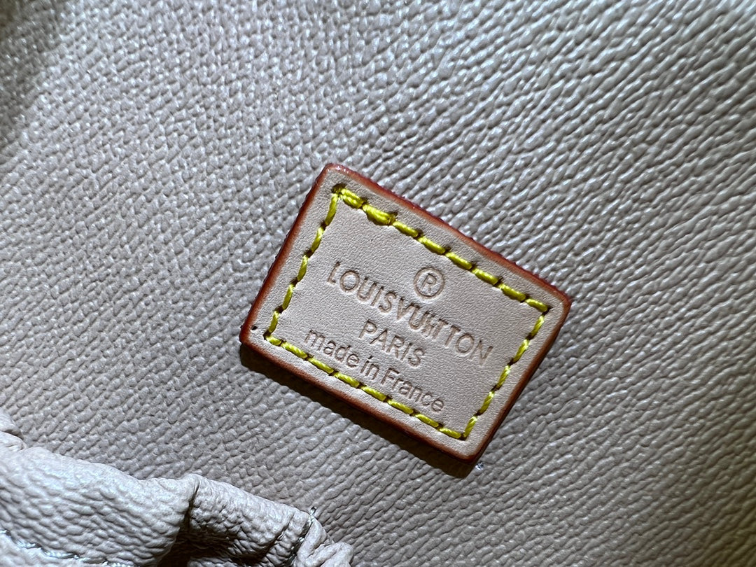 New Lux Bags Louis Vuitton  901