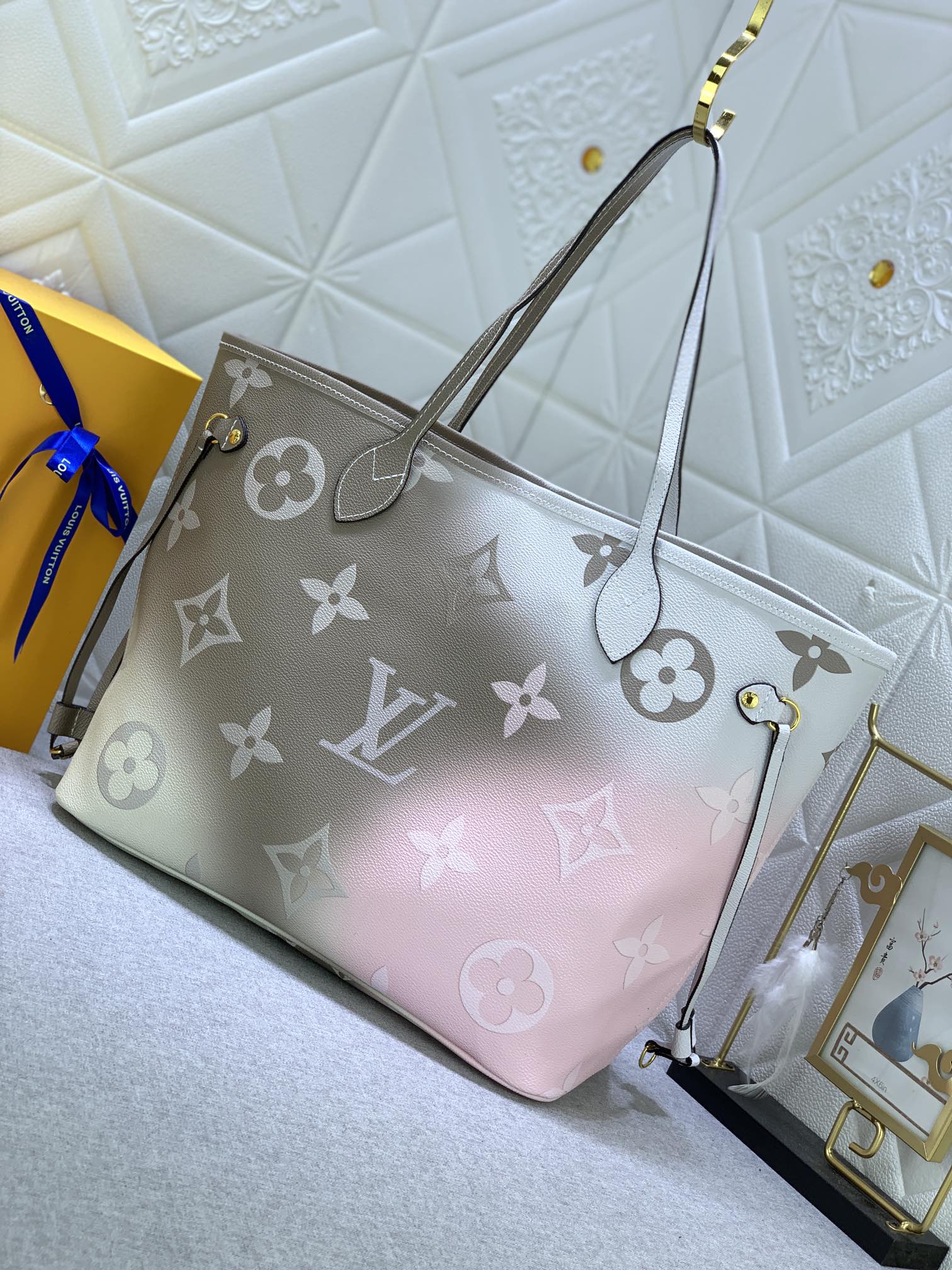 New Bag Louis Vuitton  650
