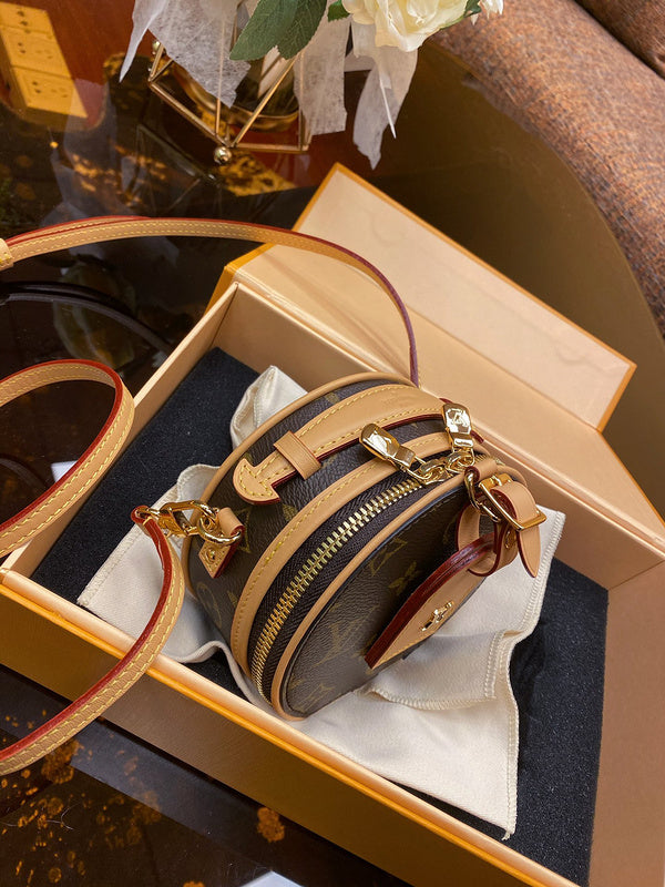 Louis Vuitton Luxury Bags 2634