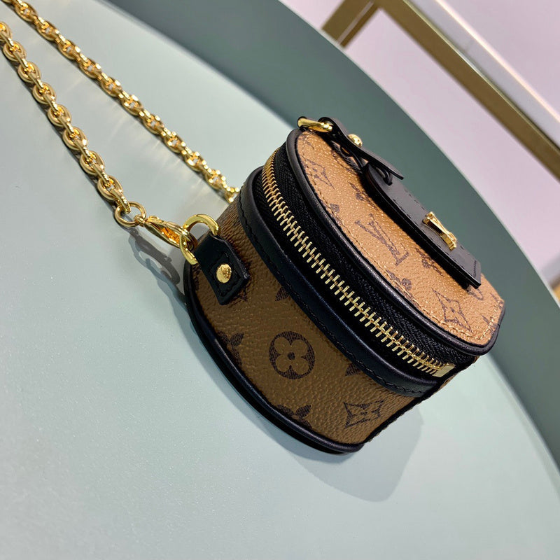 Louis Vuitton Luxury Bags 1883