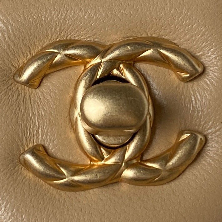 aura-bags - Chanel Bags - 7549