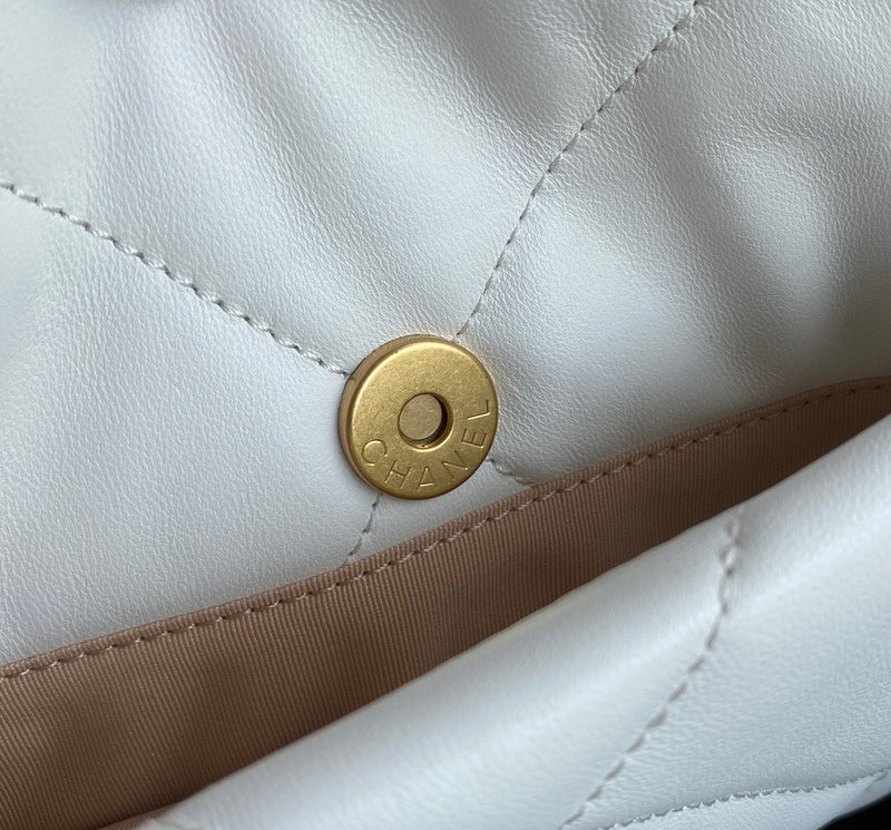 aura-bags - Chanel Bags - 7448