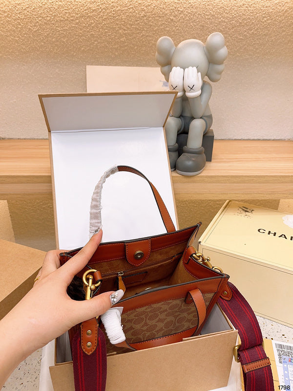 Aura Bags - CCH Bags - 011