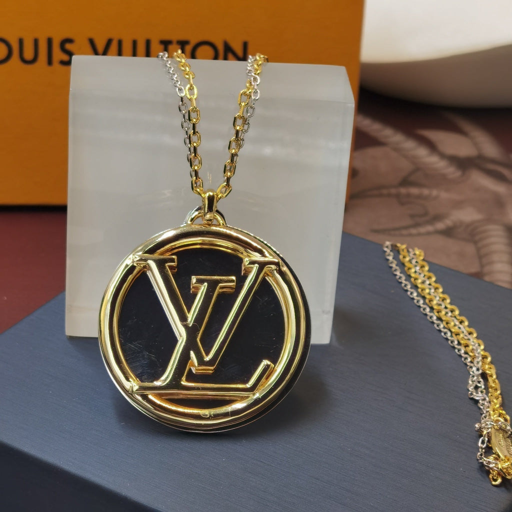 BG - Holiday Necklace louis vuitton030