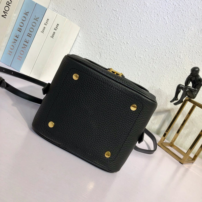 Louis Vuitton Luxury Bags 1905