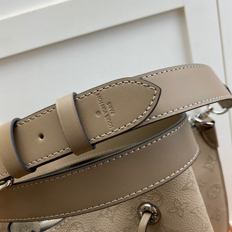 Louis Vuitton Luxury Bags 1833