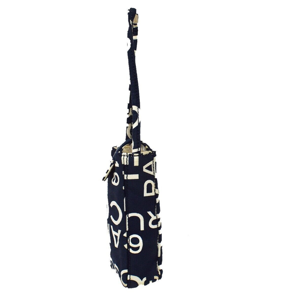 Chanel By sea