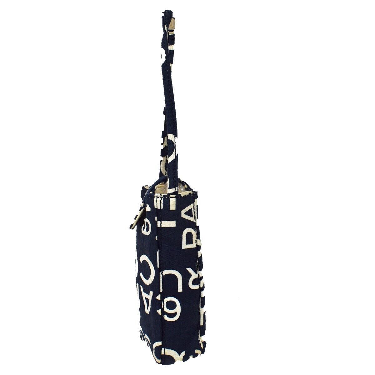 Chanel By sea