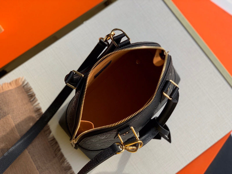 Louis Vuitton Luxury Bags 1766