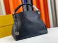 Luxury Bags Louis Vuitton  771